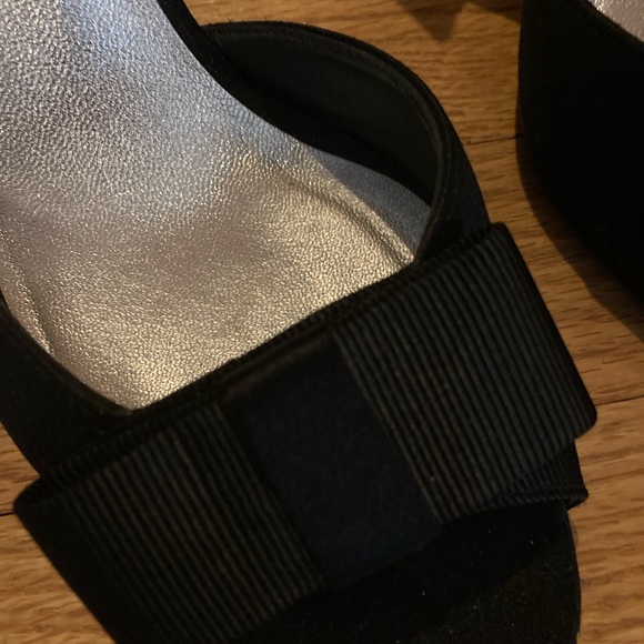 Stuart Weiztman black satin heels - Picture 2 of 7